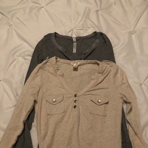Bundle of long sleeve shirt!